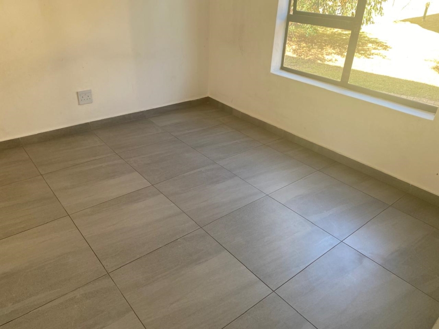 2 Bedroom Property for Sale in Noordwyk Gauteng