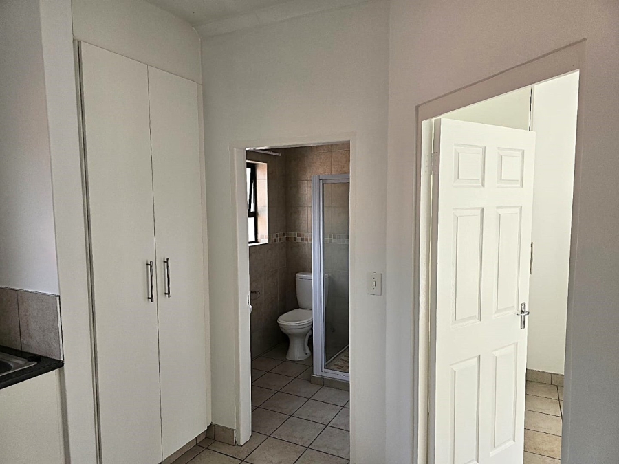 To Let 1 Bedroom Property for Rent in Parktown Gauteng