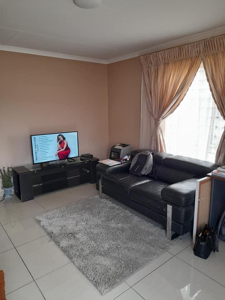 3 Bedroom Property for Sale in Windmill Park Gauteng