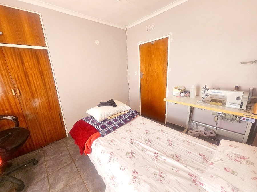 3 Bedroom Property for Sale in Bonaero Park Gauteng