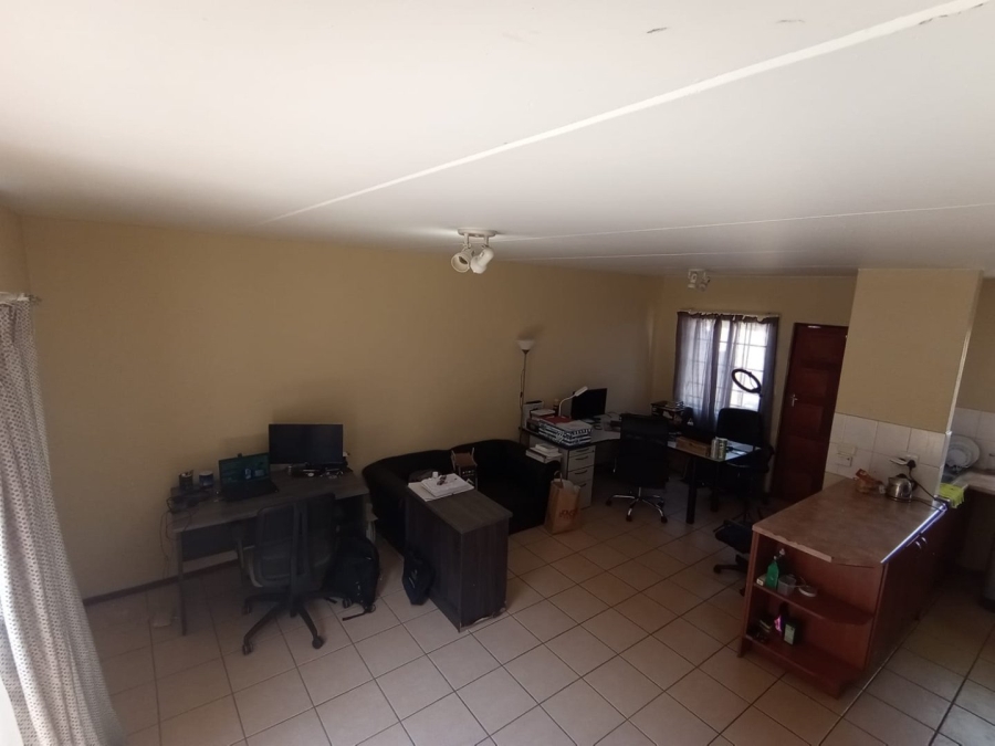 2 Bedroom Property for Sale in Halfway Gardens Gauteng