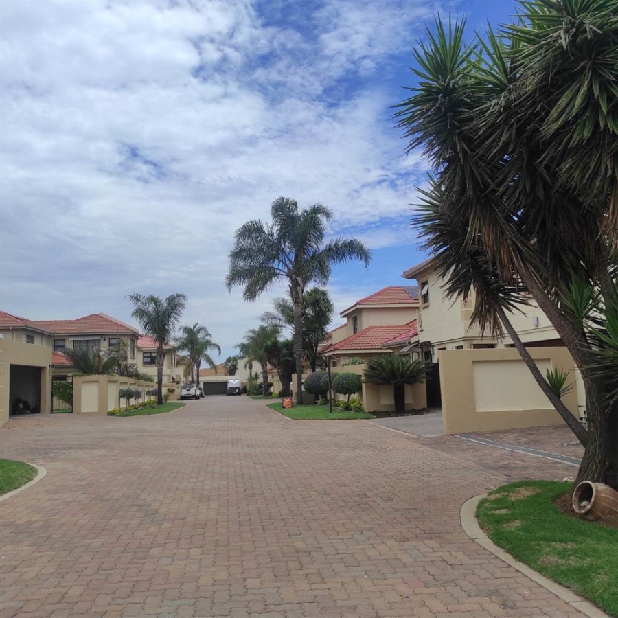 To Let 5 Bedroom Property for Rent in Eden Glen Gauteng