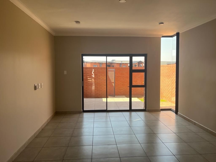 2 Bedroom Property for Sale in Six Fountains Residential Estate Gauteng