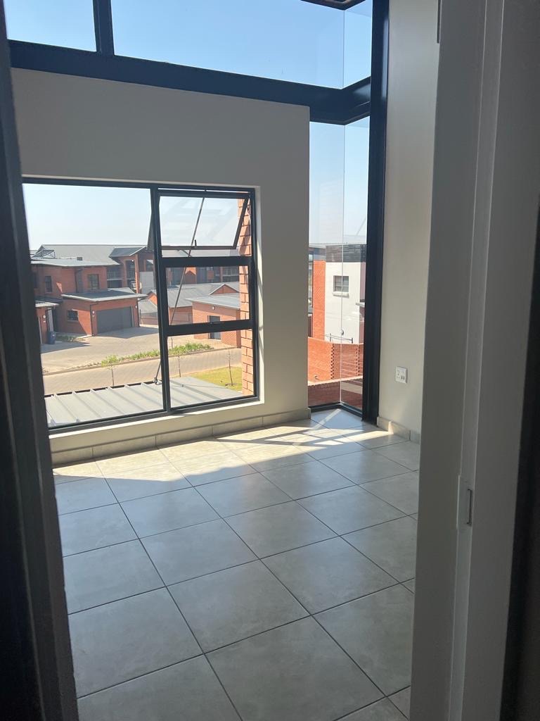 2 Bedroom Property for Sale in Six Fountains Residential Estate Gauteng