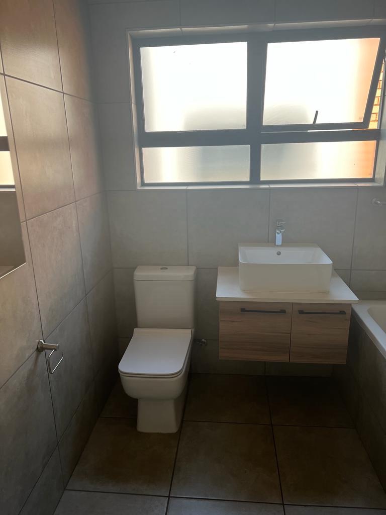 2 Bedroom Property for Sale in Six Fountains Residential Estate Gauteng