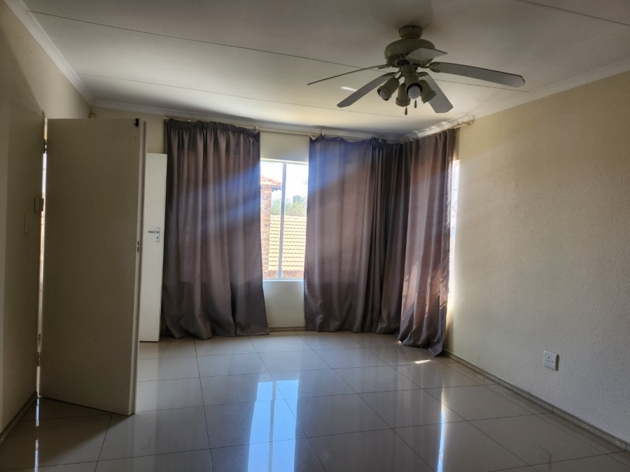 3 Bedroom Property for Sale in Sundowner Gauteng