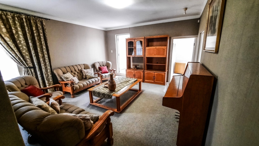 7 Bedroom Property for Sale in Kaalplaats Gauteng