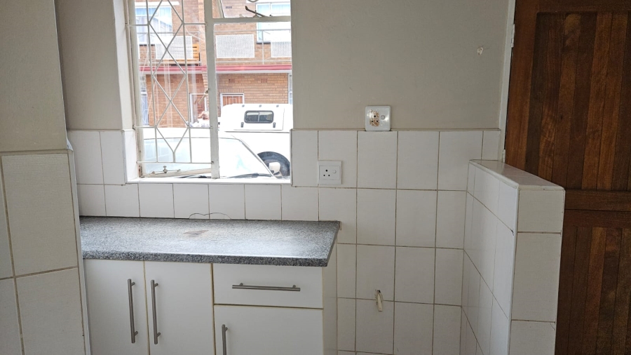 To Let 1 Bedroom Property for Rent in Witfield Gauteng