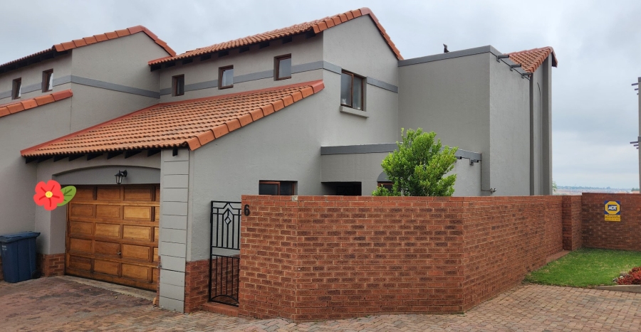 3 Bedroom Property for Sale in Rietvlei Ridge Country Estate Gauteng