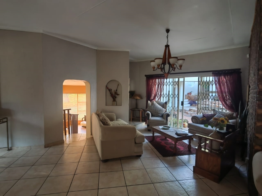 4 Bedroom Property for Sale in Overkruin Gauteng