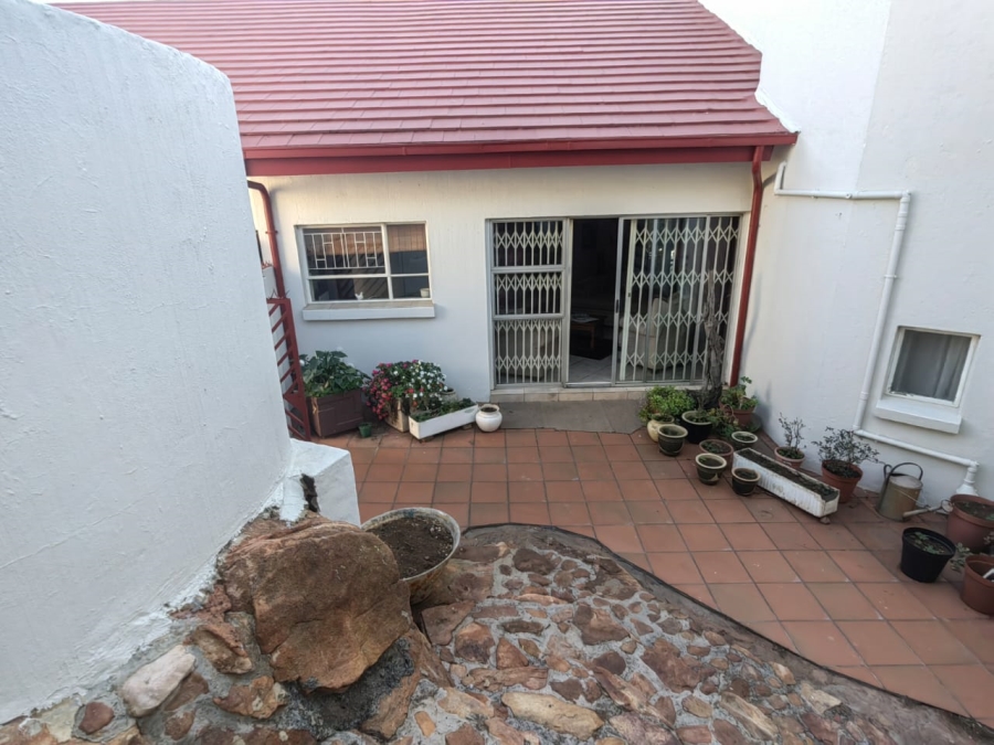 4 Bedroom Property for Sale in Overkruin Gauteng