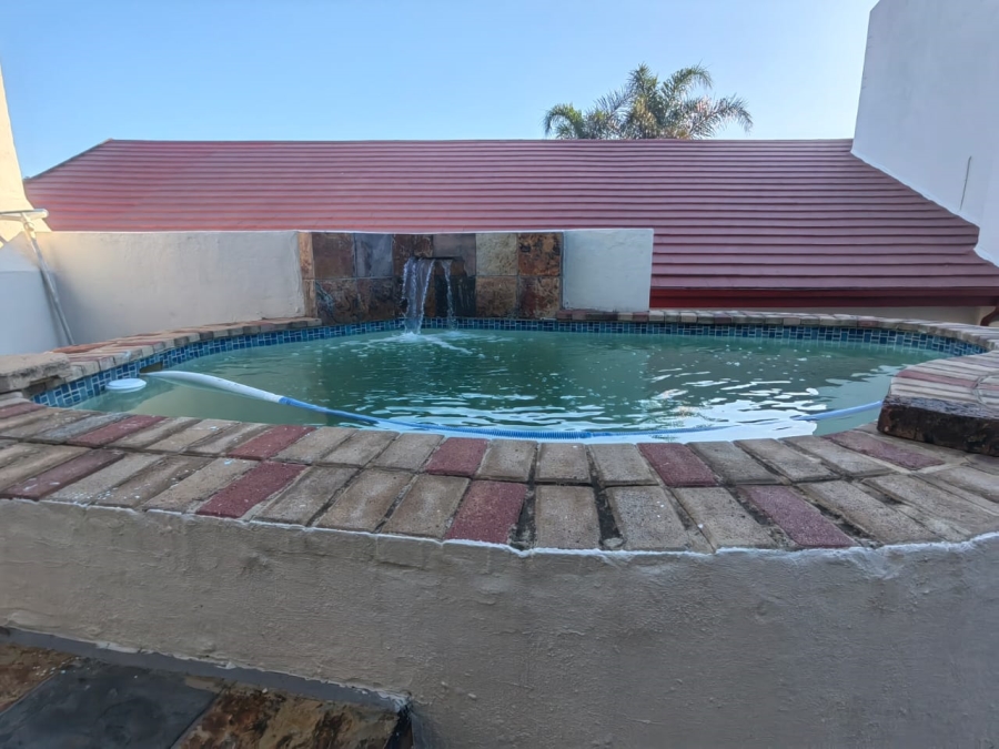 4 Bedroom Property for Sale in Overkruin Gauteng