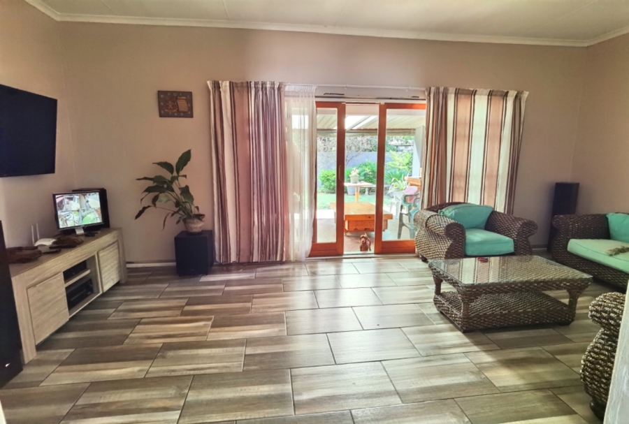 6 Bedroom Property for Sale in Erasmus Gauteng