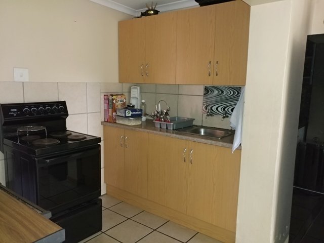 6 Bedroom Property for Sale in Erasmus Gauteng