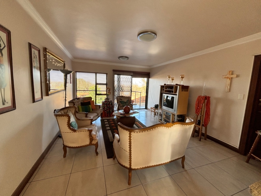 5 Bedroom Property for Sale in Bronkhorstbaai Gauteng