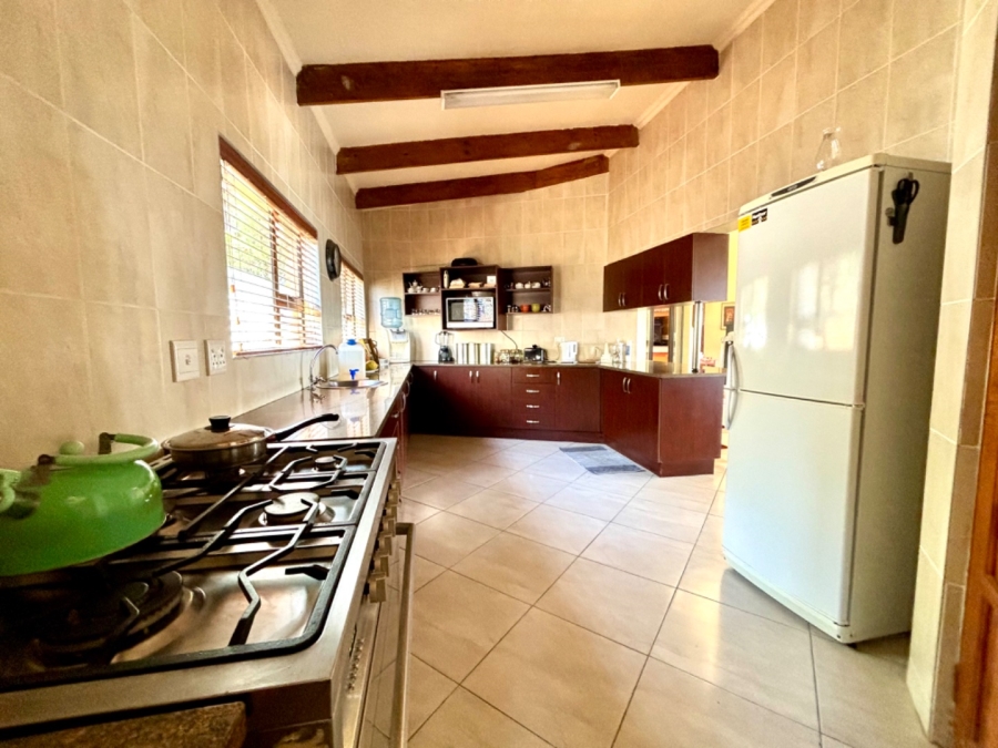 5 Bedroom Property for Sale in Bronkhorstbaai Gauteng