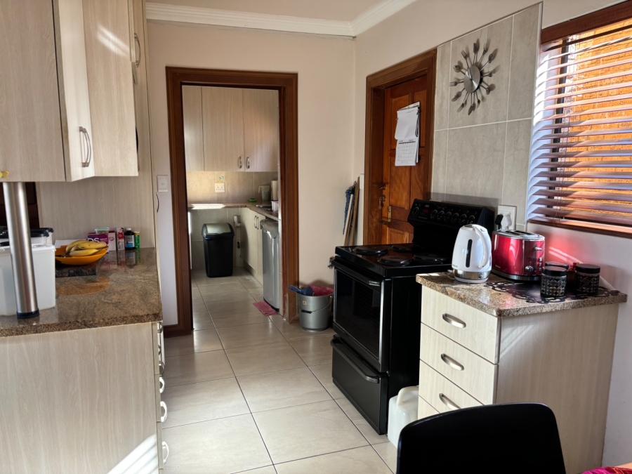 5 Bedroom Property for Sale in Bronkhorstbaai Gauteng