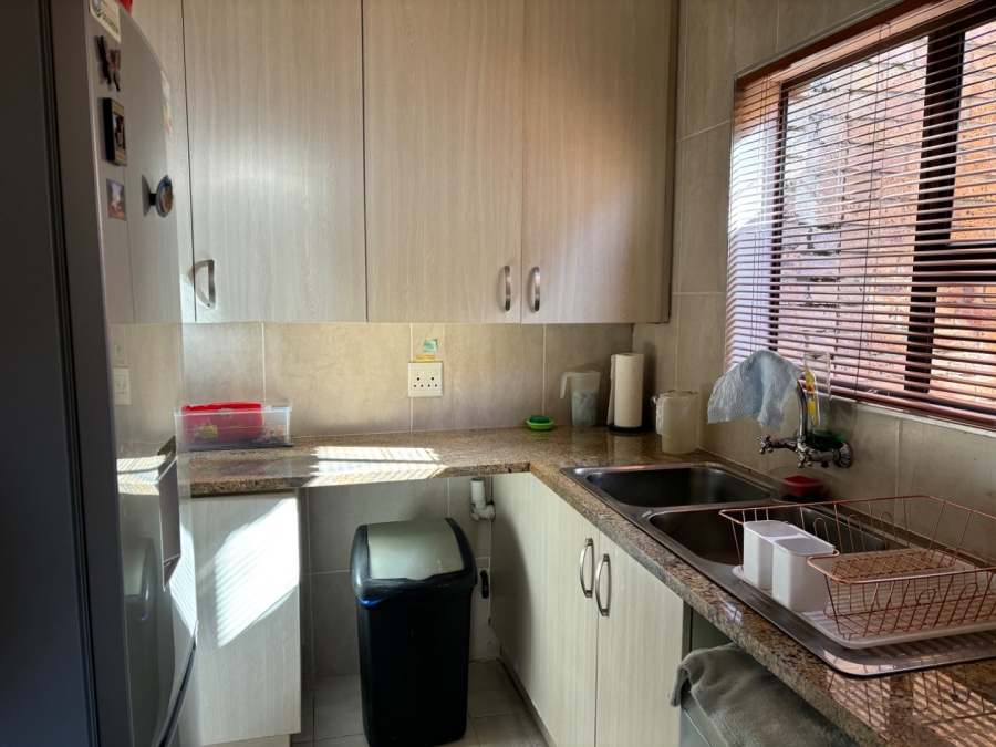 5 Bedroom Property for Sale in Bronkhorstbaai Gauteng