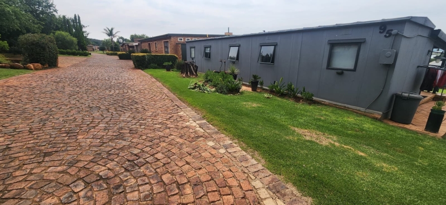 2 Bedroom Property for Sale in Bronkhorstbaai Gauteng