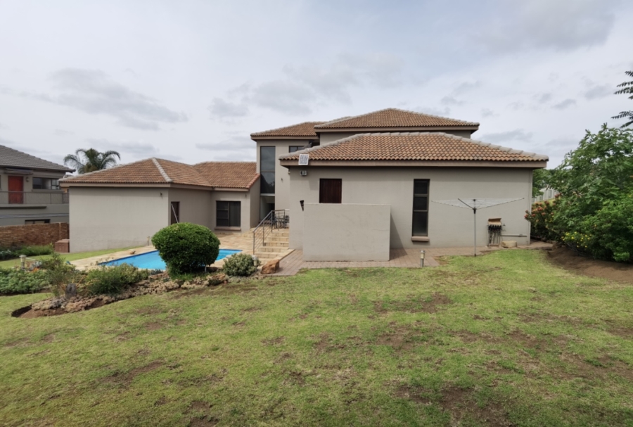 5 Bedroom Property for Sale in Aquavista Mountain Estate Gauteng