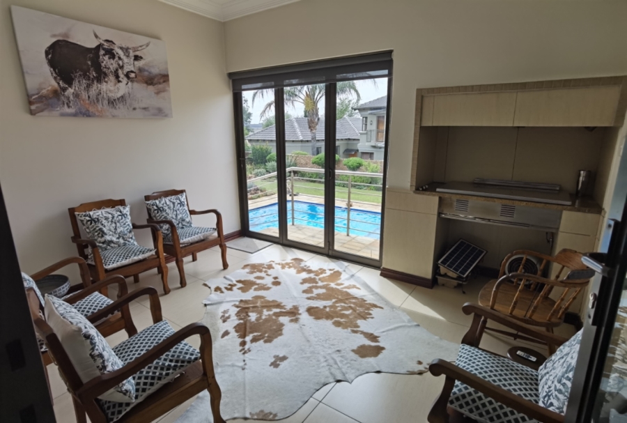 5 Bedroom Property for Sale in Aquavista Mountain Estate Gauteng