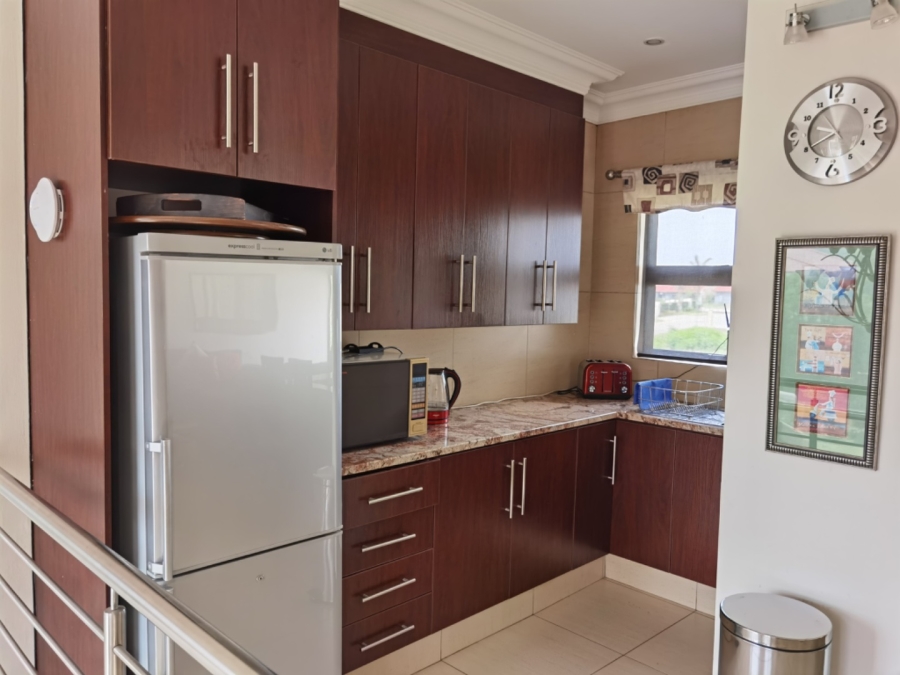 5 Bedroom Property for Sale in Aquavista Mountain Estate Gauteng