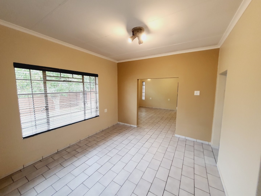 To Let 3 Bedroom Property for Rent in Garsfontein Gauteng