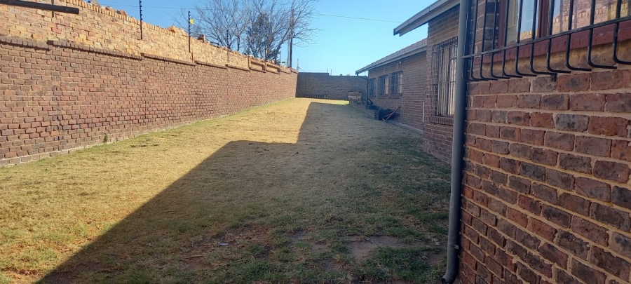 3 Bedroom Property for Sale in Overkruin Gauteng