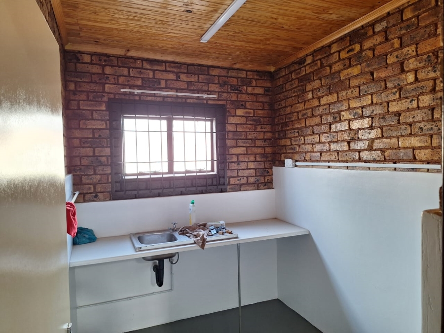 To Let commercial Property for Rent in Pomona AH Gauteng