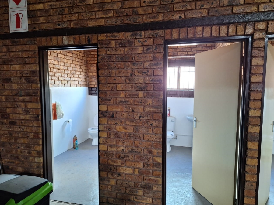 To Let commercial Property for Rent in Pomona AH Gauteng