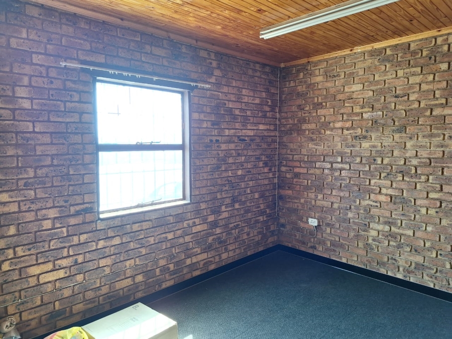 To Let commercial Property for Rent in Pomona AH Gauteng