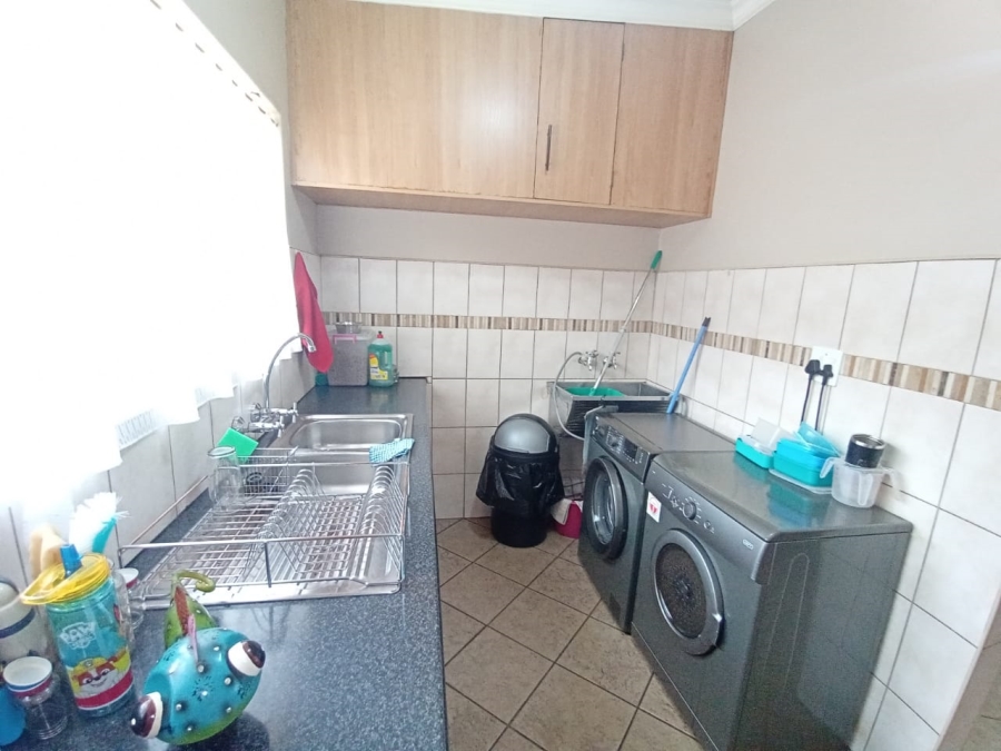 4 Bedroom Property for Sale in Noordheuwel Gauteng