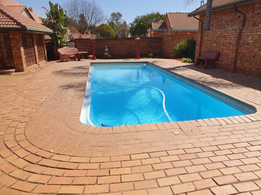 3 Bedroom Property for Sale in Clubview Gauteng