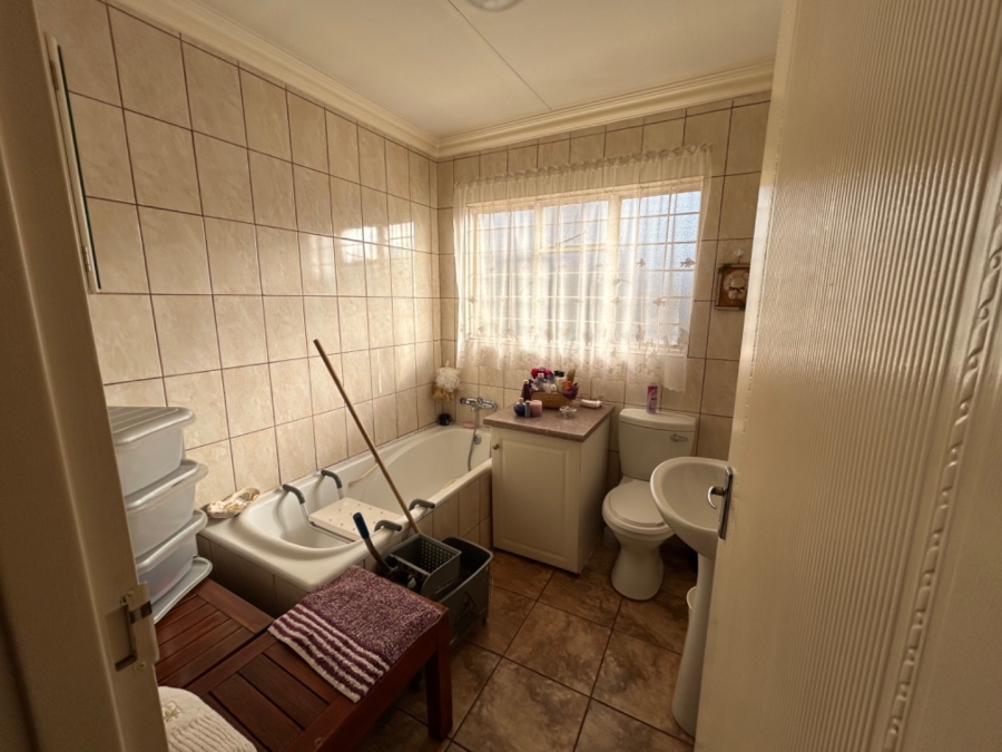 To Let 3 Bedroom Property for Rent in Rynfield Gauteng