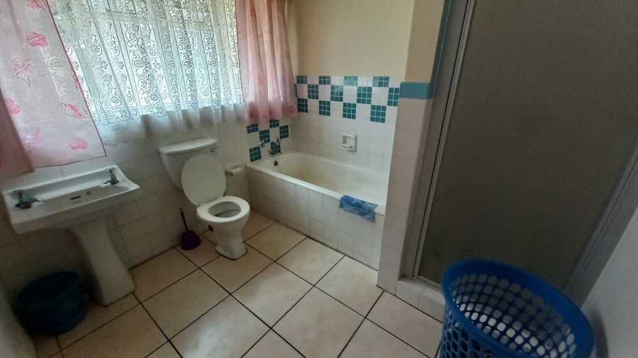 3 Bedroom Property for Sale in Mindalore Gauteng