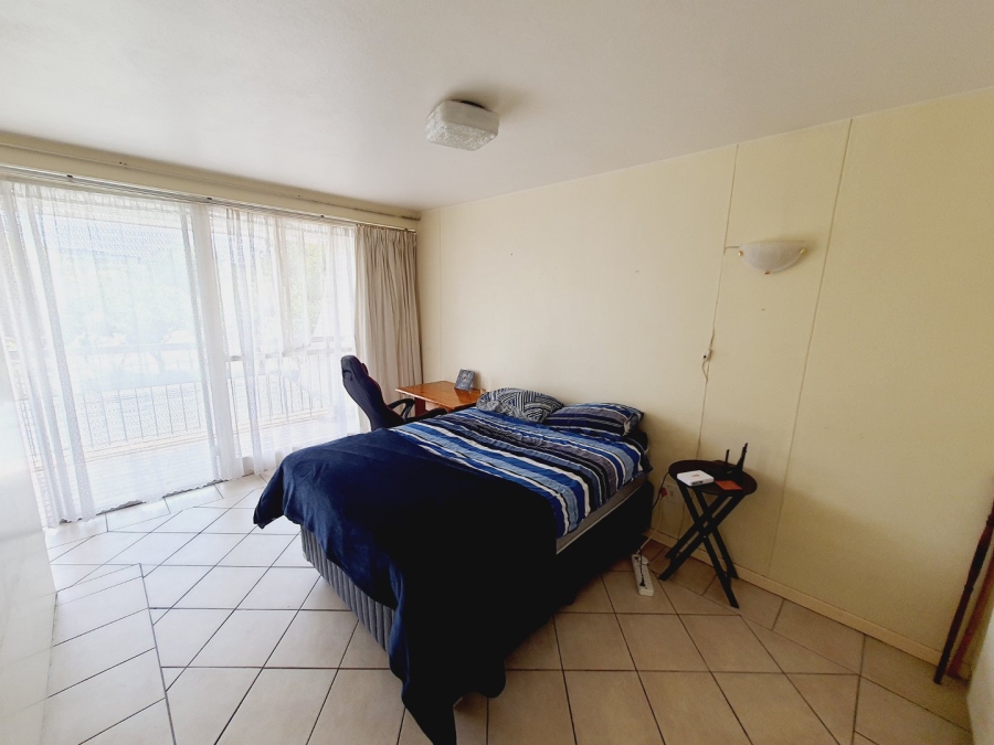 To Let 1 Bedroom Property for Rent in Faerie Glen Gauteng