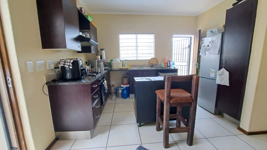 2 Bedroom Property for Sale in Amorosa Gauteng