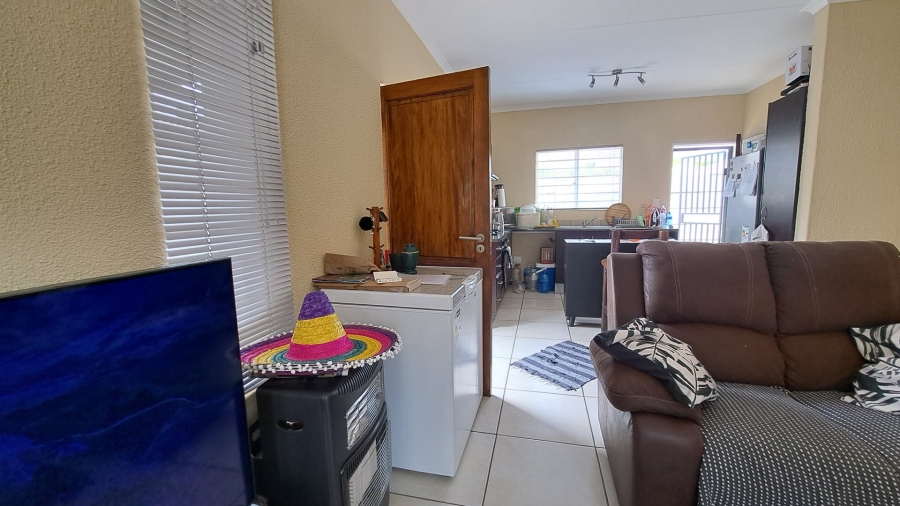 2 Bedroom Property for Sale in Amorosa Gauteng