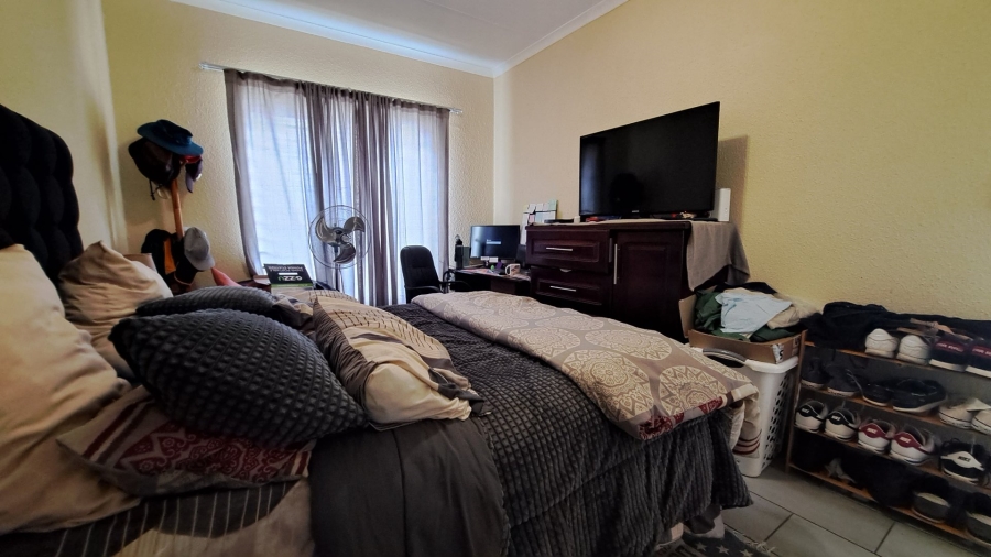 2 Bedroom Property for Sale in Amorosa Gauteng