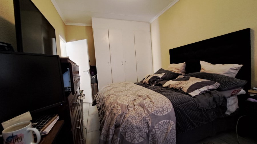 2 Bedroom Property for Sale in Amorosa Gauteng