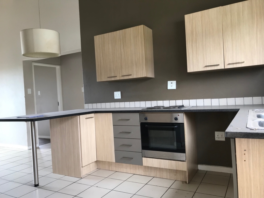 2 Bedroom Property for Sale in The Paddocks Gauteng