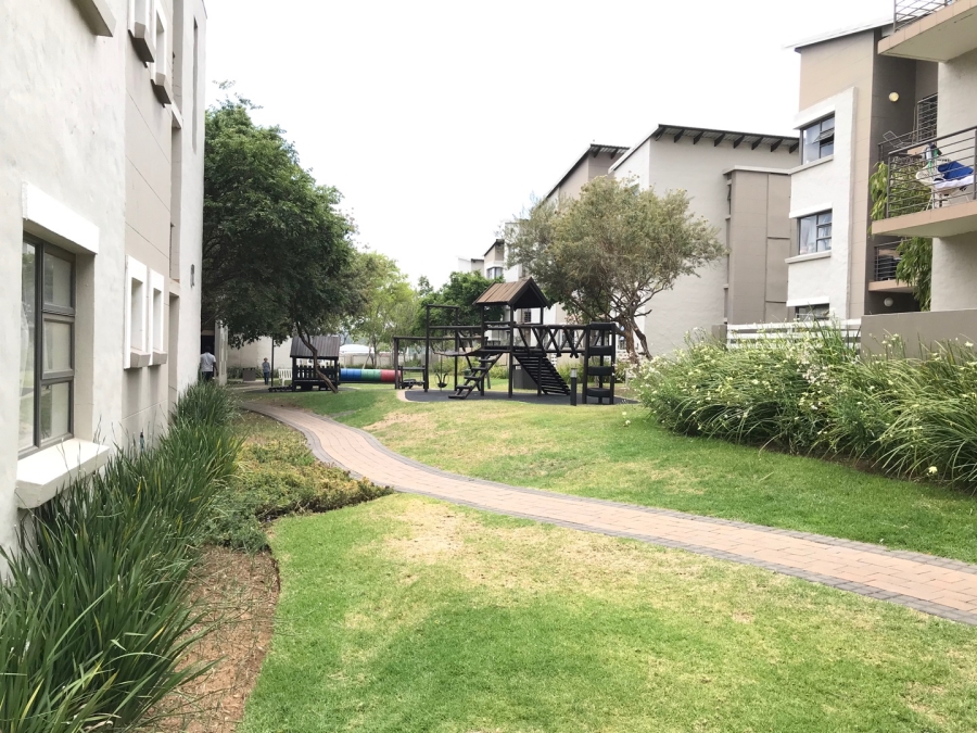 2 Bedroom Property for Sale in The Paddocks Gauteng