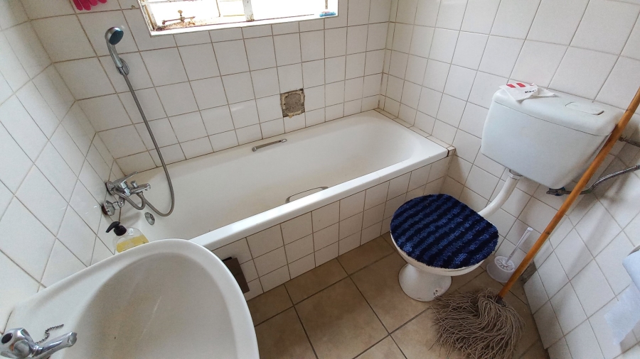 2 Bedroom Property for Sale in Groblerpark Gauteng