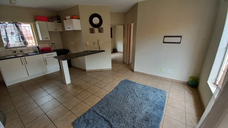 2 Bedroom Property for Sale in Groblerpark Gauteng