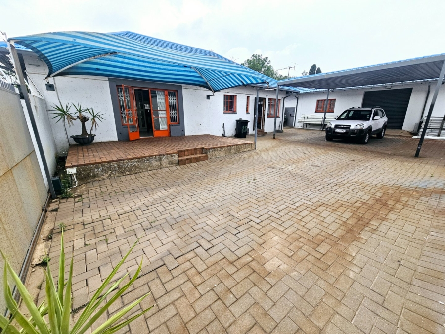 To Let commercial Property for Rent in Edenvale Central Gauteng