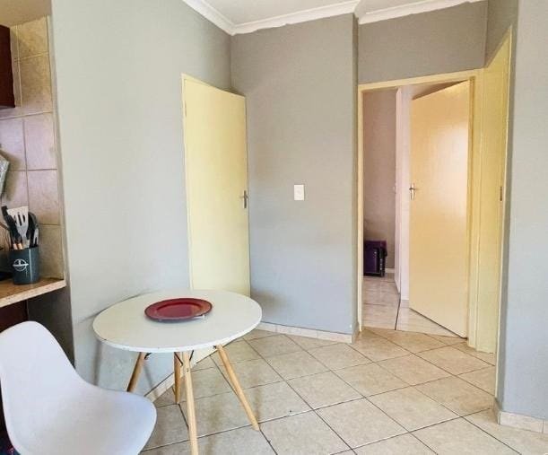 2 Bedroom Property for Sale in Andeon AH Gauteng