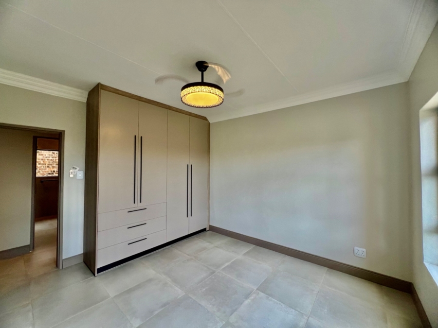 4 Bedroom Property for Sale in Garsfontein Gauteng