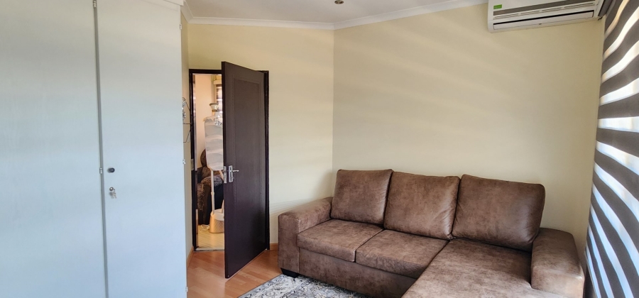 3 Bedroom Property for Sale in Eldoraigne Gauteng