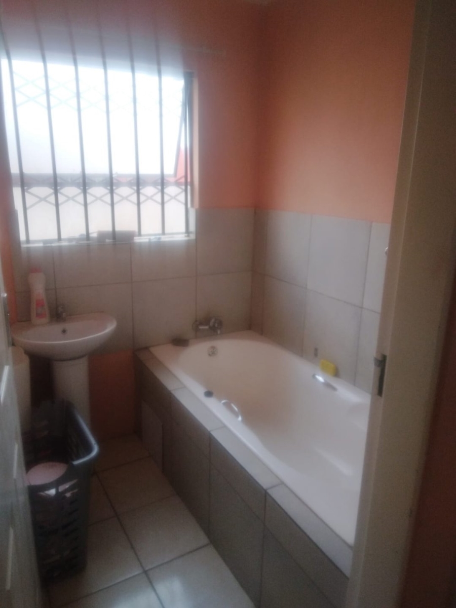 To Let 2 Bedroom Property for Rent in Ga-Rankuwa Unit 9 Gauteng