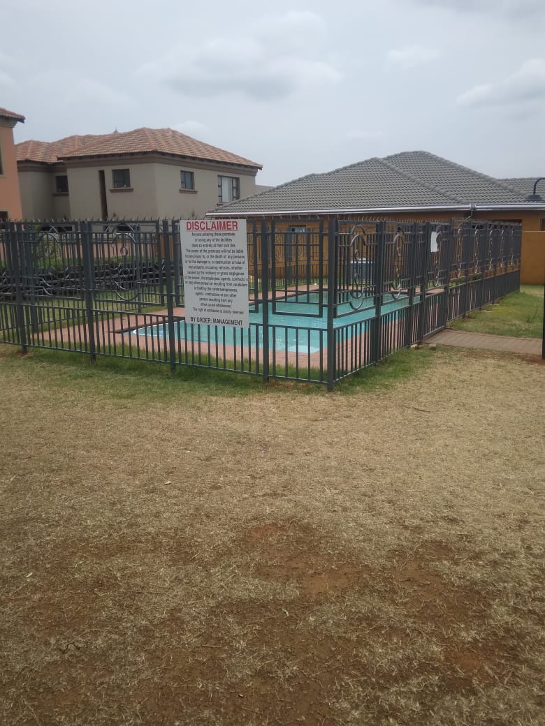  Bedroom Property for Sale in The Orchards Gauteng